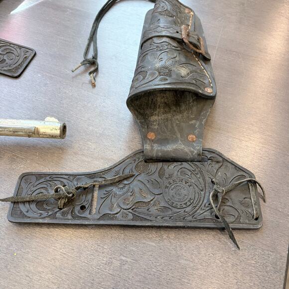 Lot of 2 VTG Cap Gun FANNER 50 GUN Shootin' Shell .45 Leather Holster MATTEL USA - Picture 11 of 16